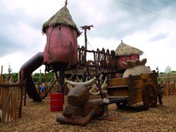 Zoo Spiellandschaften und Tierbereiche Künstlerische Holzgestaltung Bergmann