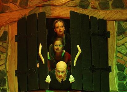 neu_alle_drei_Kroenum_Theater_zum_Essen_Kulturinsel_Einsiedel