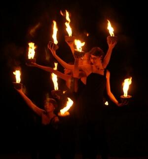 Ignis - Feuershow Neues_Bild_IGNIS_Feuershow_-_klein