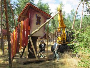 Abenteuer-Freizeitpark Kulturinsel Einsiedel Baumhaus-Hotel Holzgestaltung Bergmann