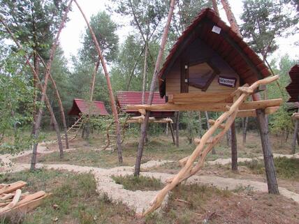 Abenteuer-Freizeitpark Kulturinsel Einsiedel Baumhaus-Hotel Holzgestaltung Bergmann