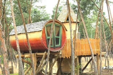 Abenteuer-Freizeitpark Kulturinsel Einsiedel Baumhaus-Hotel Holzgestaltung Bergmann