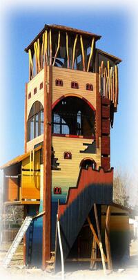 Soubayranne_Turm_1_2013_Kuenstlerische_Holzgestaltung_Kulturinsel_Einsiedel