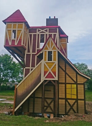 2016-Holzgestaltung-Bergmann-Rutschenturm-Falaises2