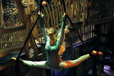 Kroenum_Theater_zum_Essen_Dinnershow_Kulturinsel_Einsiedel_Freizeitpark_Zentendorf3_04