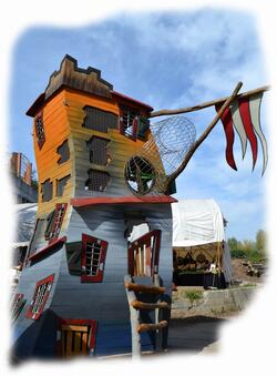 Puppenstube_2013_Kuenstlerische_Holzgestaltung_Kulturinsel_Einsiedel