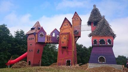 Holzgestaltung_Bergmann_Schloss_Ribou__1_