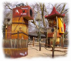 Koeln_Zoo_Spielplatz_4_2013_Kuenstlerische_Holzgestaltung_Kulturinsel_Einsiedel